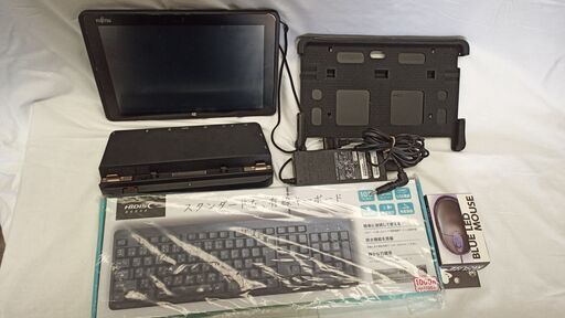 富士通　ARROWS Tab Q506/ME オマケ付き　Windows１１インストール済み