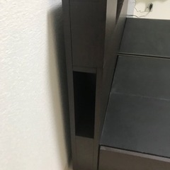 シングルとセミダブルのベットフレームセット