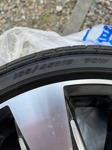 大人気新品 ロクサーニ5.5×16ブリヂストン165/50R16ローダウン軽自動車