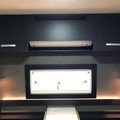 キャンピングカー新車四駆　ハイエース