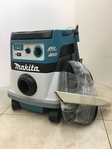 マキタ　VC867D　集じん機　容量８L  36V バッテリー2本使用　本体のみ 中古品