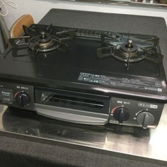 中古　2021年製　LPガス　ガスコンロ　2口　幅55.5　　奥...