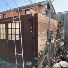 ログハウス風物置きのパーツ