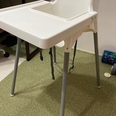 無料　IKEA赤ちゃん用ベビーイス　テーブル付き