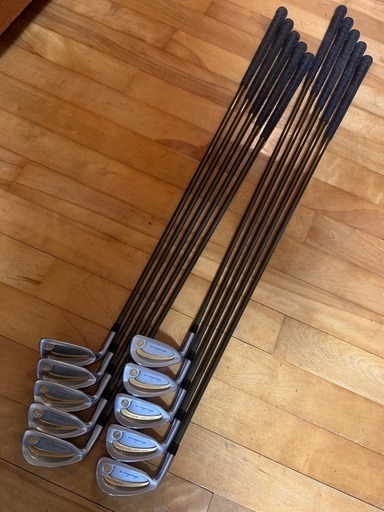 激レア】本間ゴルフ 人気 4スター金（左)定価138万円 