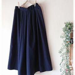 美品　濃紺　ガチョウパンツ　ワイド幅　大きめタック L - 服/ファッション