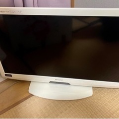 32型シャップ液晶テレビ