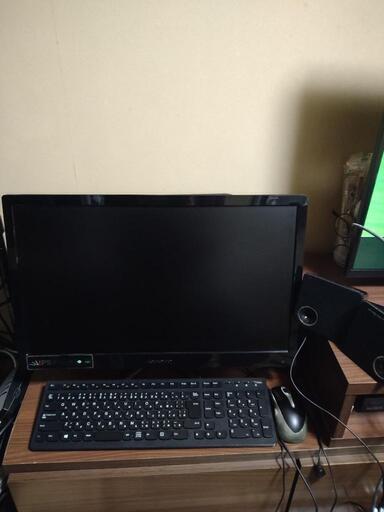 受け渡し相手決定済。lenovo レボノ　デスクトップパソコン　ディスプレイ等