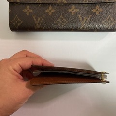 VUITTON 長財布　カードケース
