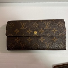 VUITTON 長財布　カードケース