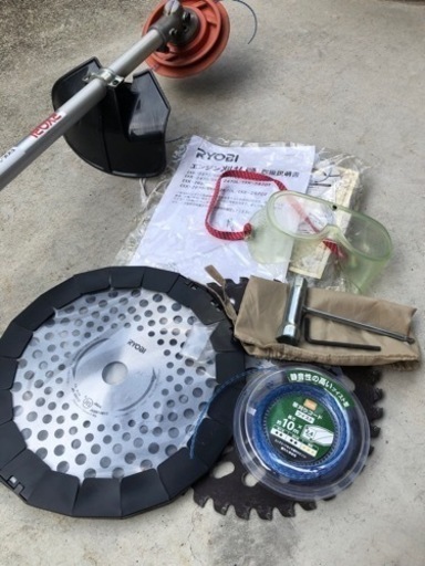 草刈機　エンジン　RYOBI 【商談成立しました】 草刈機 エンジン RYOBI 【商談成立しました】