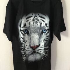 虎柄の半袖Ｔシャツ