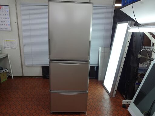 ID 016514　冷蔵庫　３ドア　シャープ　350L　２０１６年製　SJ-W352B-N