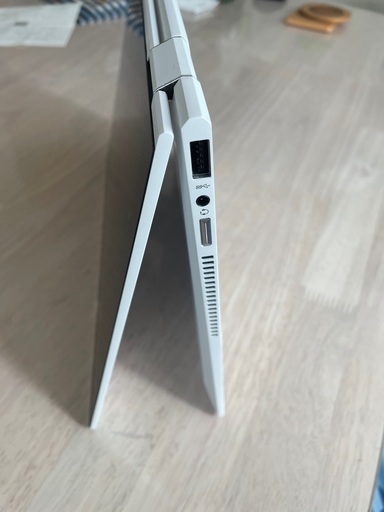 ノートパソコン HP envy x360 13ar