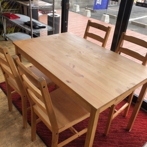 人気商品‼︎   4人掛け　ダイニングテーブル　木製　シンプル　おすすめ‼︎   現品限り