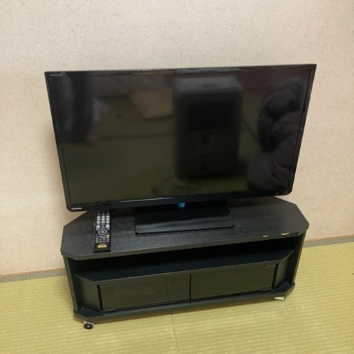 超格安価格 東芝　32型テレビ　テレビラック付き 液晶テレビ