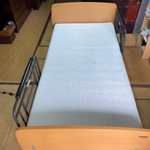 ベッド　電動ベッド　グランツ
