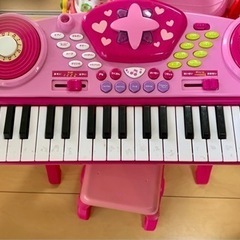 キーボード　ピアノ　おもちゃ