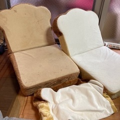 受渡完了^ ^食パン型の座椅子2個セット➕カバーを更に一枚！