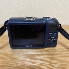 EOS M2 ダブルレンズキット(オマケ付)【美品】