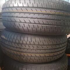 新車外し YOKOHAMA BluEarth E51A 225/60R17 17インチ 夏タイヤ 4本 2018年製!