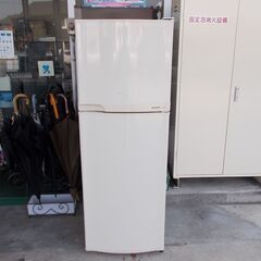 中古 シャープ SHARP ノンフロン 冷凍冷蔵庫 SJ-23T...