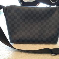 ルイビトン　ショルダーバック