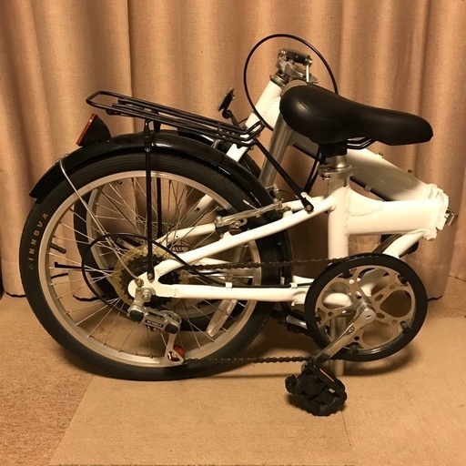 アルミ20インチ6段変速折り畳み自転車(白)