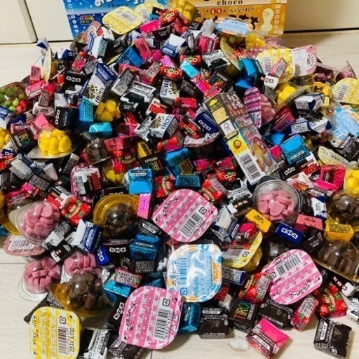 決まりました〆】チロルチョコ1000個 + ミニミニハートチョコ181個