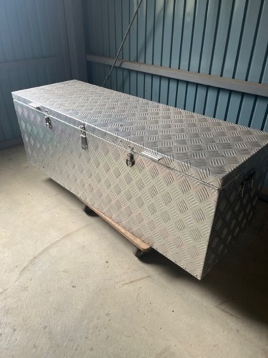 アルミボックス   中古   美品