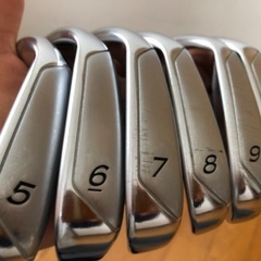 テーラーメード  R11アイアン　5〜P