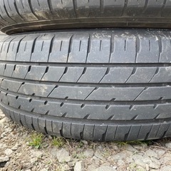 タイヤ付きアルミ