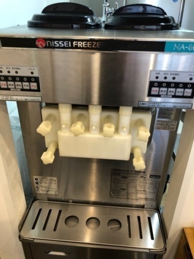 その他 ソフトクリームサーバー