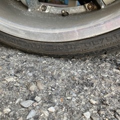 アルミホイルタイヤ　245/30 ZR22