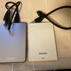 TOSHIBA/ADATA外付けハードディスク 1TBずつ　(個...