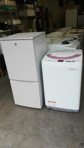 セット423⭐配送と設置は無料サービス⭐シャーププラズマ冷蔵庫137L＋シャープ洗濯機６kg