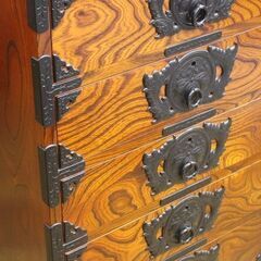 岩谷堂 箪笥 美品  カギ付き 2尺 9段9杯 欅×桐材  拭き漆 南部鉄器 伝統工芸 民芸　エキスパート藤沢辻堂店