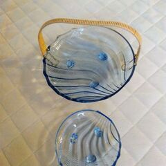 昭和レトロ　持ち手付きガラス皿　大小各1