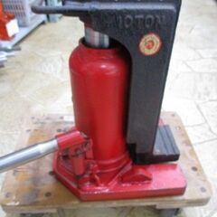 79 レバー回転式 爪付油圧ジャッキ イーグル  MG-200 中古現状品【寄楽屋大網茂原店】 79 レバー回転式 爪付油圧ジャッキ イーグル MG-200 中古現状品【寄