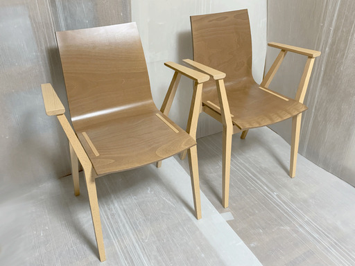 美品】TON FURNITURE/トーンファニチャー アームチェア  TON ARM CHAIR STOCK HOLM 2脚セットを、直接引き取りに来て頂ける方に、10,000円でお譲りいたします。