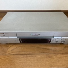 パナソニック　VHSレコーダー