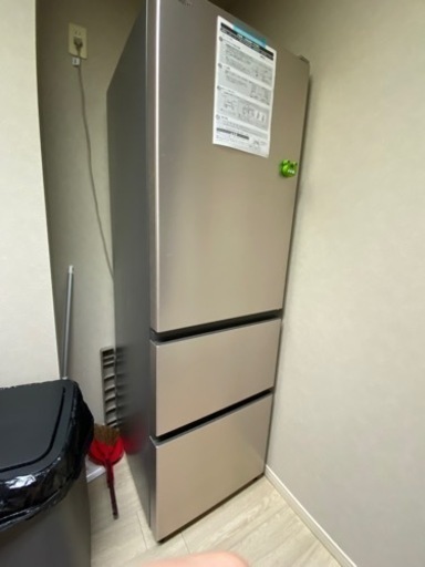 日立　R-V32NV (N) 3ドア　冷蔵庫　シャンパンゴールド
