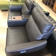 電動リクライニング　2人掛けソファー　ニトリ