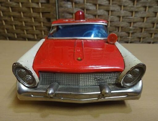 萬代屋【リンカーン コンチネンタル パトカー大】ブリキtin toy car箱無 萬代屋【リンカーン コンチネンタル パトカー大】ブリキtin toy