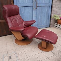 karimoku(カリモク家具)のTHE FIRST(ザ・ファースト) RU72 本革リクライニングチェアー&オットマン Lサイズ。北欧スタイルのレザーパーソナルチェアーはシアタールームにもおススメ♪CD224