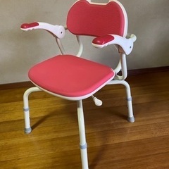 介護用　ひじ掛け付きシャワーベンチ