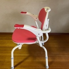 介護用　ひじ掛け付きシャワーベンチ