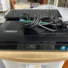 ■富士通 FMVD303B デスクトップパソコン PC■FUJI...
