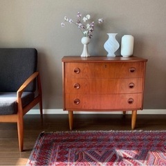 【ヴィンテージラグ】マシュワニ族　絨毯　131×131cm