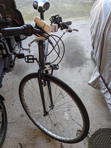 自転車（4/30まで。早く取りに来てくれる人優先。） クロスバイク